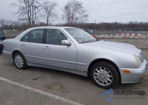 2001 Mercedes-Benz E 320 4M from USA, damaged, VIN WDBJF82J81X060591